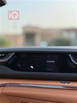 جیپ گراند شیرۆکی